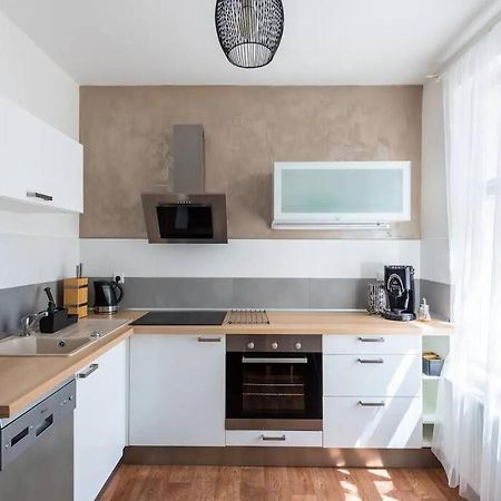 2 Bedrooms Apt Near Wenceslas Sq 프라하 외부 사진